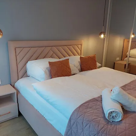 Przy Stoku Trojkaty I Kwadraty Karpatia 아파트 *